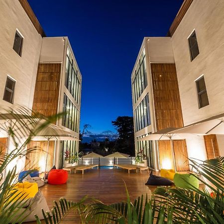 One Bay Residence - Apartment 2 - Apartment In Pereybere Pereybere Beach Exterior photo