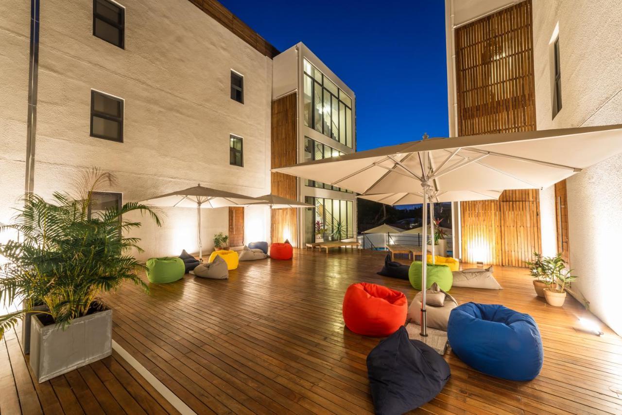 One Bay Residence - Apartment 2 - Apartment In Pereybere Pereybere Beach Exterior photo