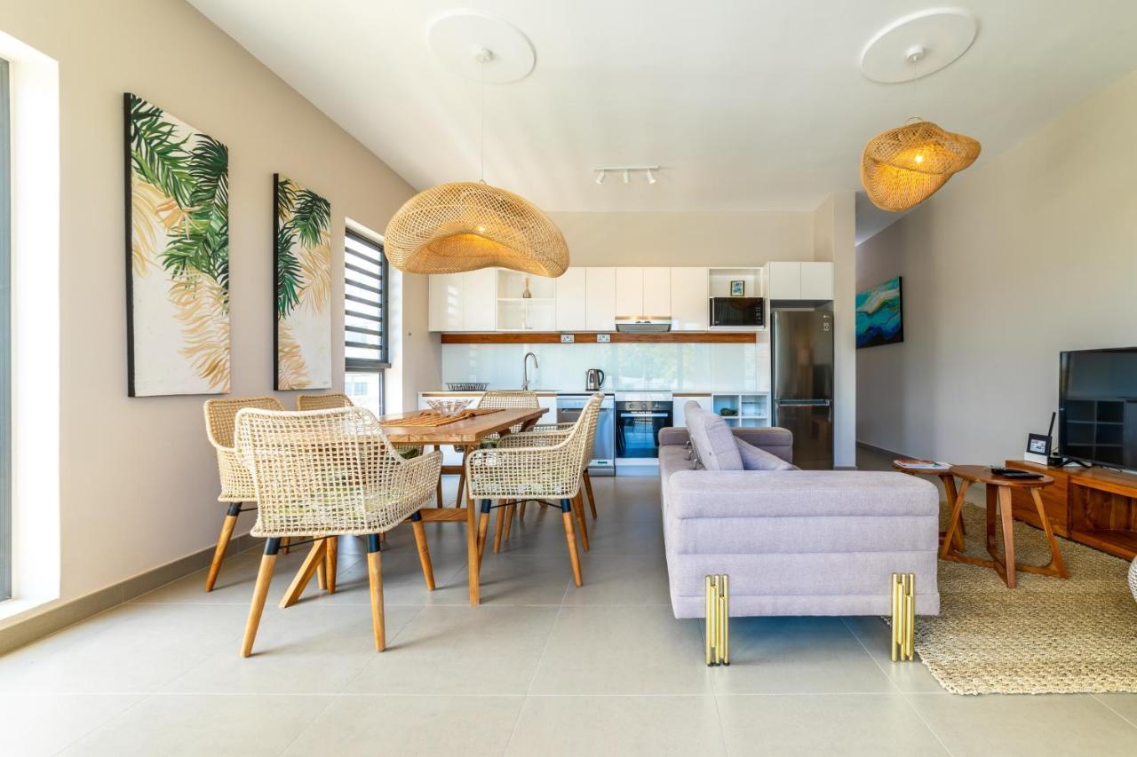 One Bay Residence - Apartment 2 - Apartment In Pereybere Pereybere Beach Exterior photo